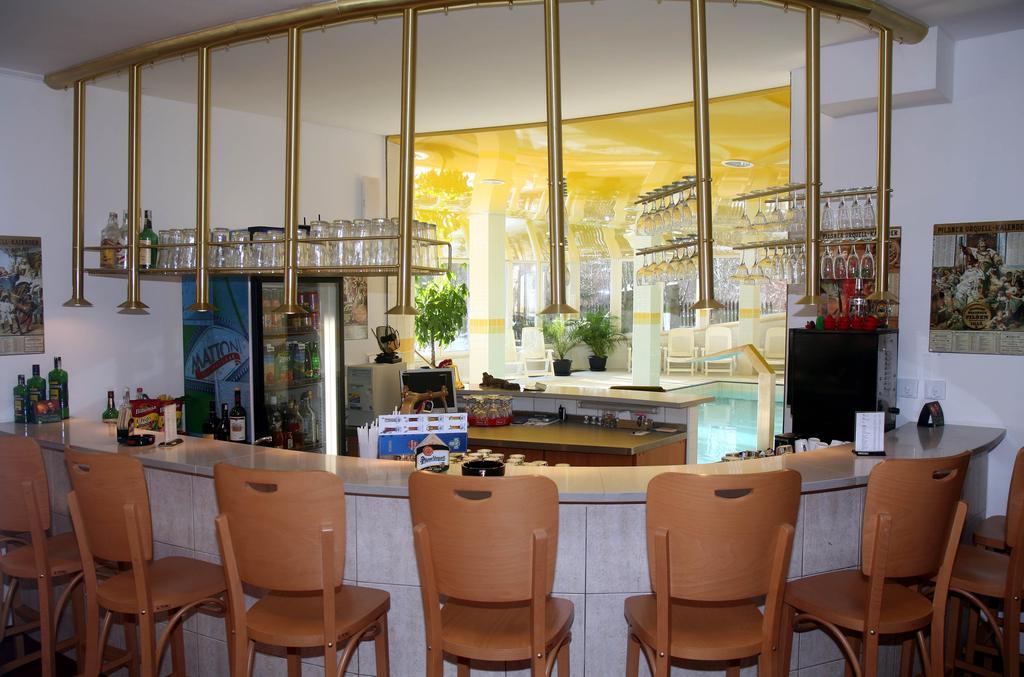 Hotel Riviera Nová Role Eksteriør billede